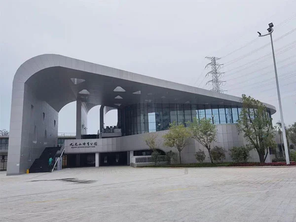 Buleway Construction Schwimmbadprojekt: Shenzhen Longhua Guanlan Sports Center